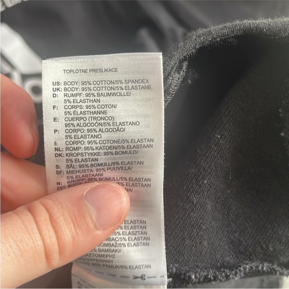 Adidas Size Medium Black Post Game Ribbed Short-Sleeve Hoodie Sweatshirt. - Picture 4 of 5